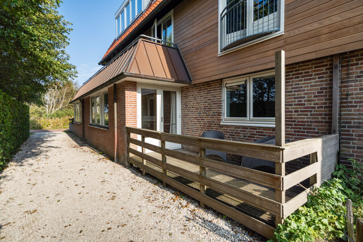 terras appartement Schiermonnikoog boszicht 16b 