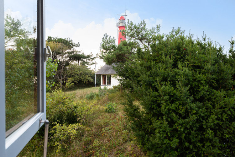 Winterkoning vakantiehuis Schiermonnikoog slaapkamer doorkijk