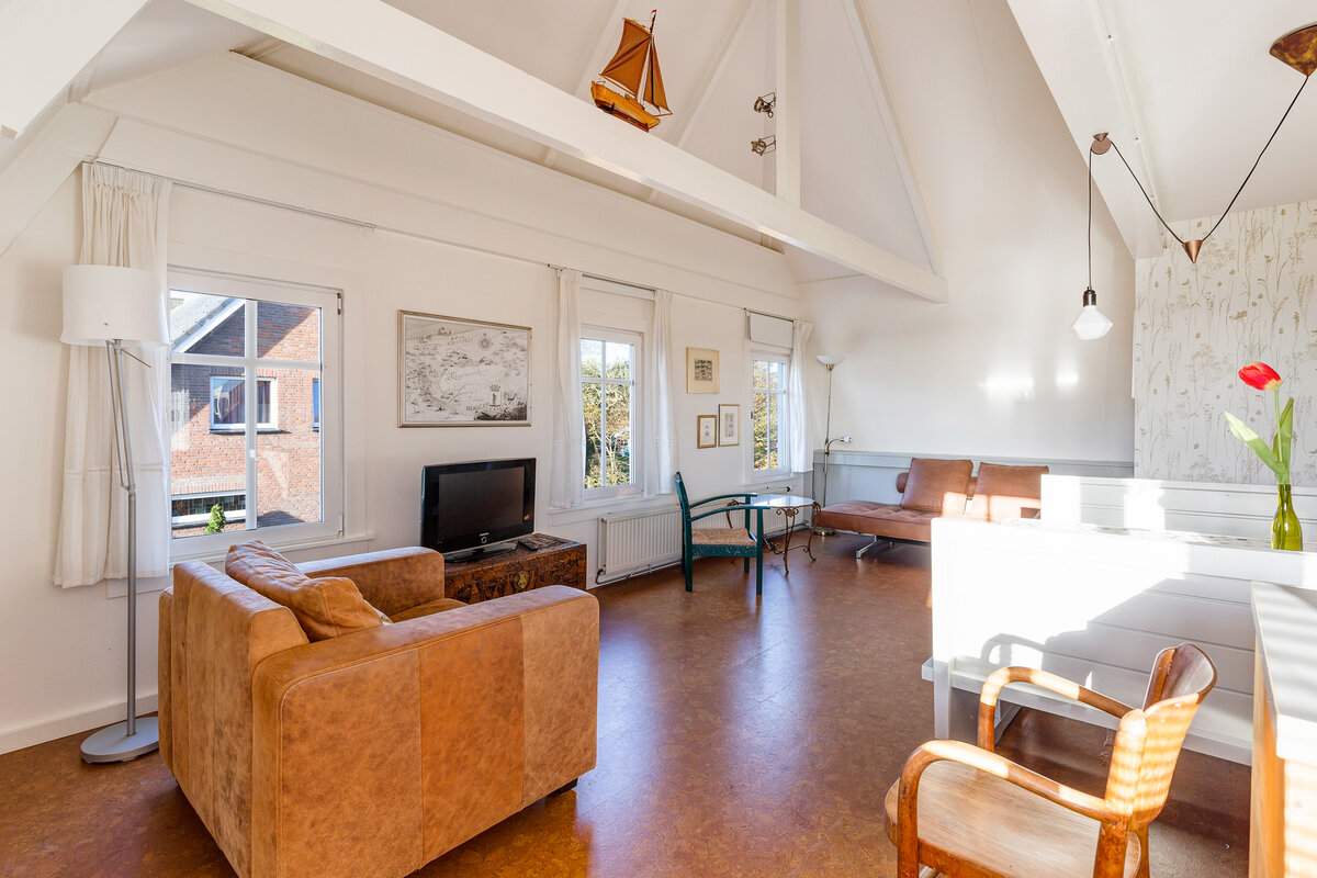 Woonkamer boven vakantiehuis schiermonnikoog zevenhuizen