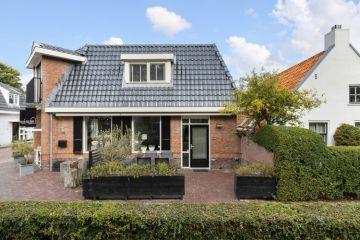 Studio Lytje Casa Bonita Schiermonnikoog terras voorkant